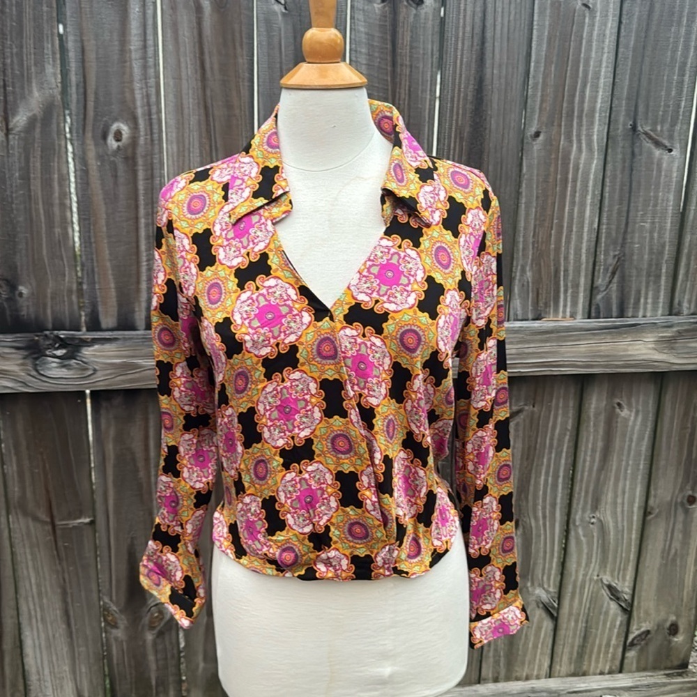 Haute Hippie long sleeve v-neck collared shirt, size small